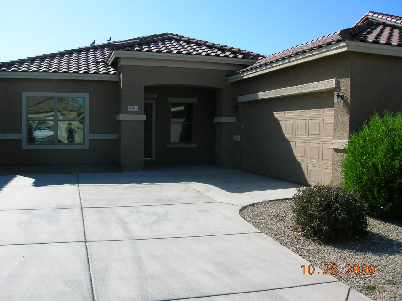 2427 West Bloch Road Phoenix, AZ 85041 - Photo 1 of 7 FRONT