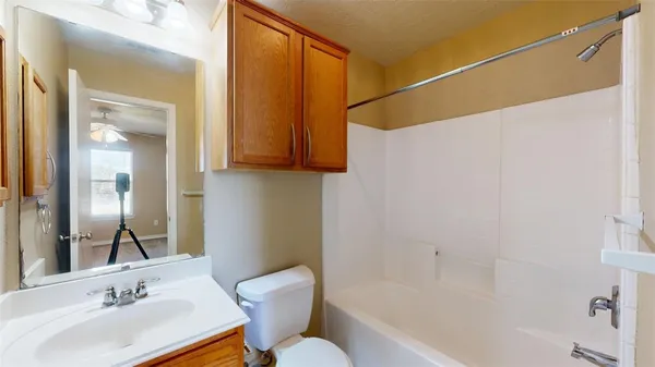 $2,000 | 4023 Southern Trace Drive, College Station, TX 77845