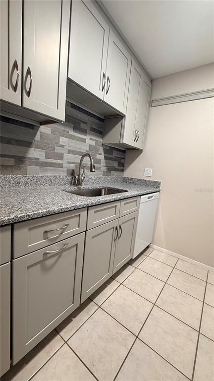 7846 Royal Hart Drive New Port Richey, FL 34653 - Photo 11 of 32