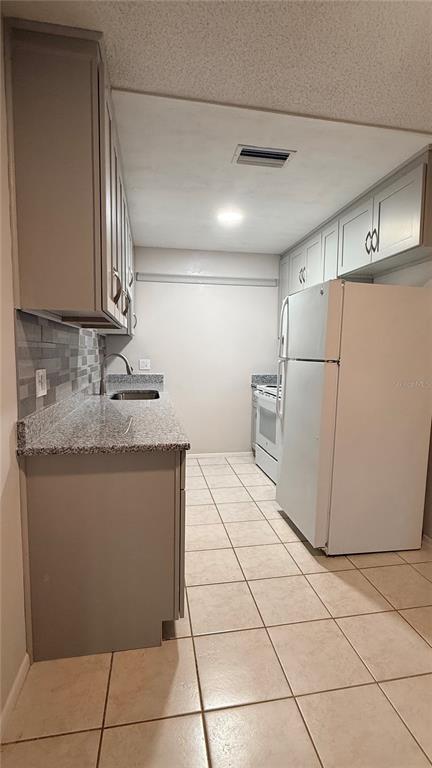 7846 Royal Hart Drive New Port Richey, FL 34653 - Photo 13 of 32