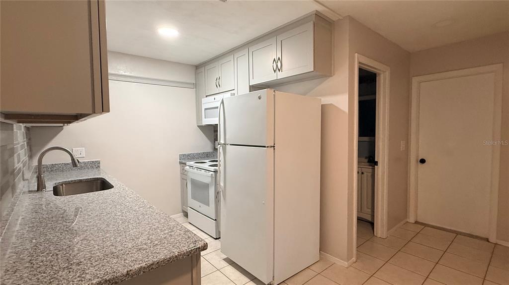 7846 Royal Hart Drive New Port Richey, FL 34653 - Photo 15 of 32