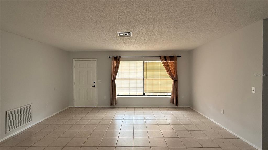 7846 Royal Hart Drive New Port Richey, FL 34653 - Photo 2 of 32