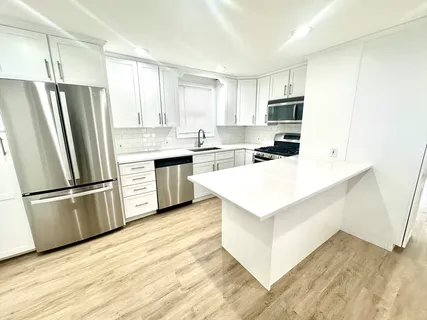 $2,700 | 11 Carlton Street, Unit 1, Peabody, MA 01960
