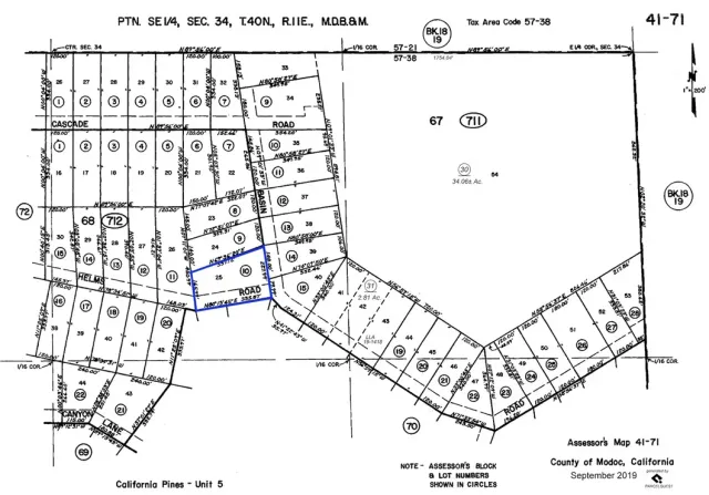 a black and white photo of a painting