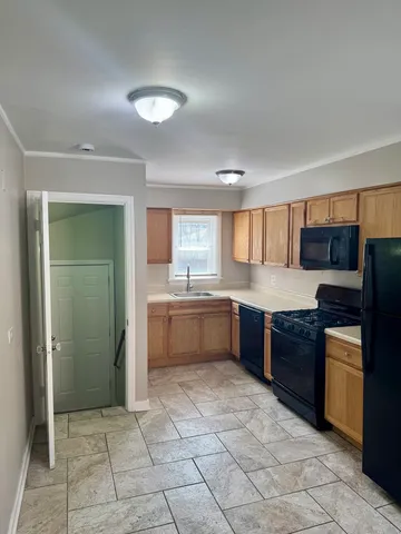 $293,000 | 2218 South 11th Avenue, Broadview, IL 60155