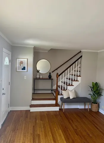 $293,000 | 2218 South 11th Avenue, Broadview, IL 60155