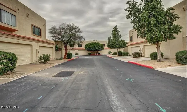 a view of a park and entertaining space