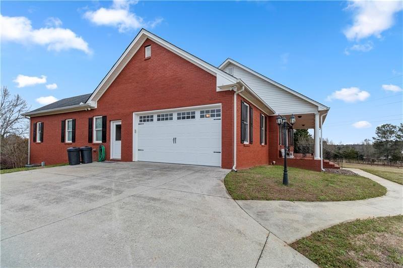 2984 Berry Road Loganville, GA 30052 - Photo 6 of 62