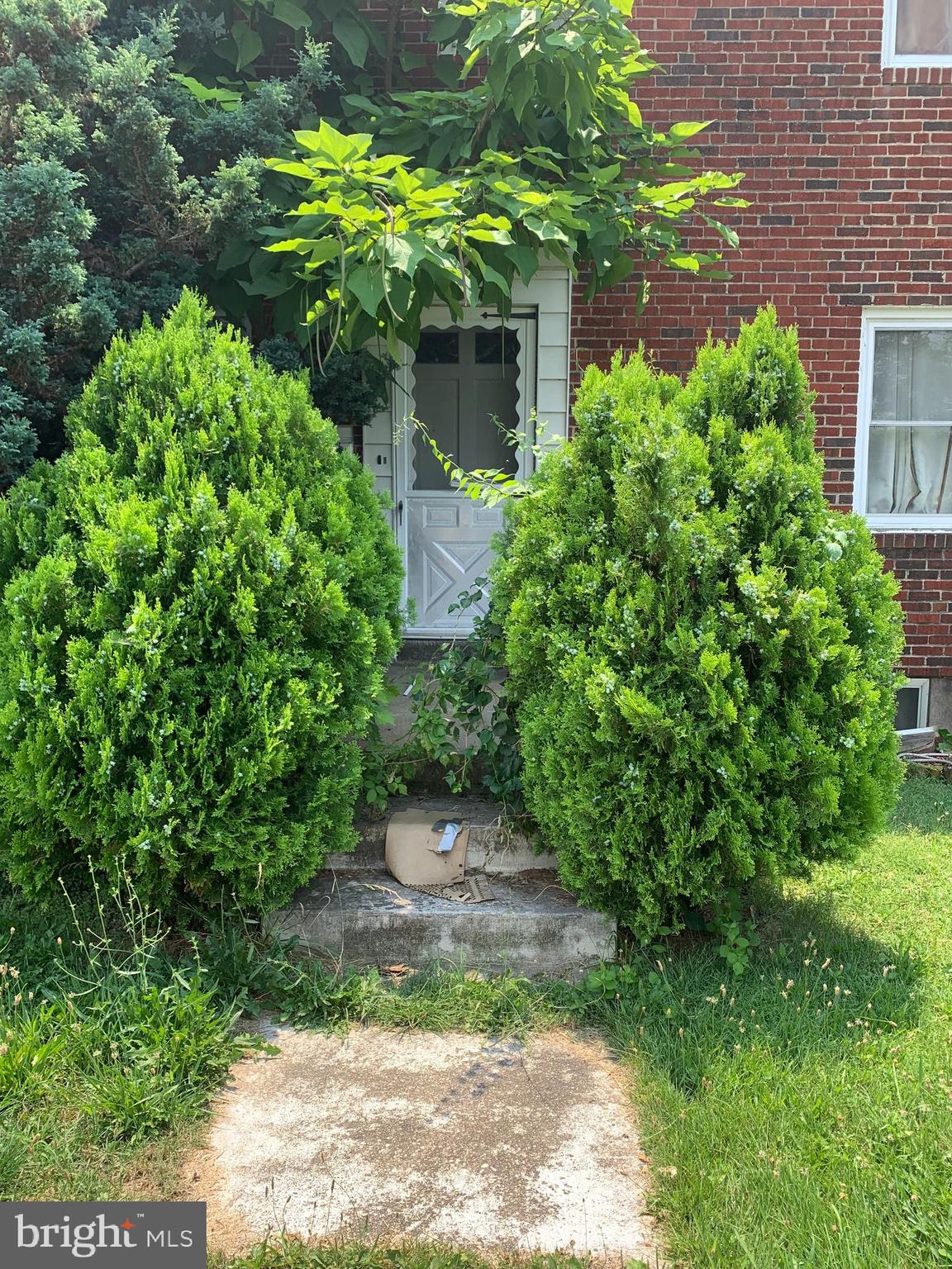 1267 Deanwood Road Baltimore, MD 21234 - Photo 1 of 5 Gallery Image 1