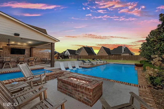 $825,000 | 624 Silkwood Drive, Benton, LA 71006