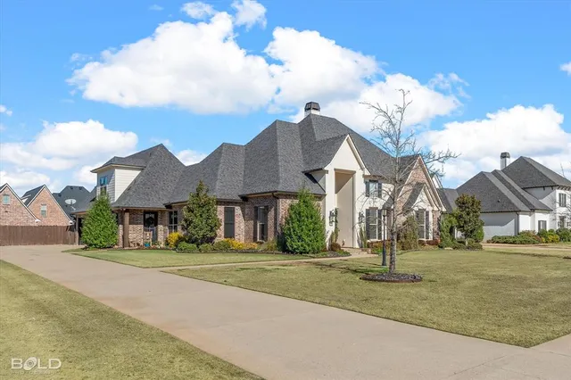 $825,000 | 624 Silkwood Drive, Benton, LA 71006