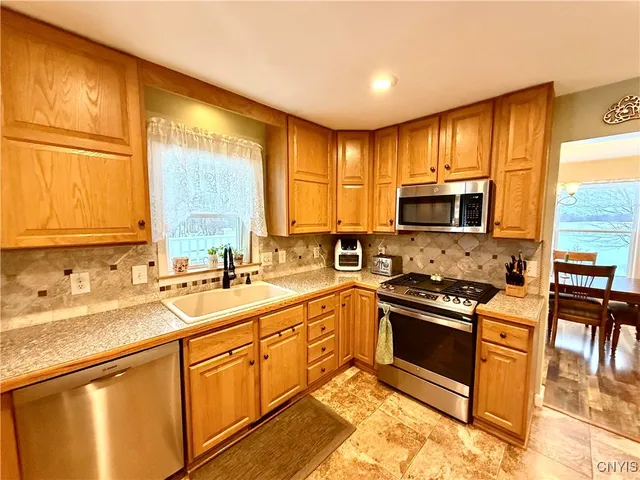 $499,900 | 91 North Street, Richland, NY 13142