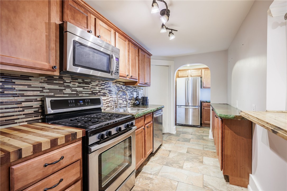 260 Oxford Street, Unit UP Rochester, NY 14607 - Photo 14 of 22