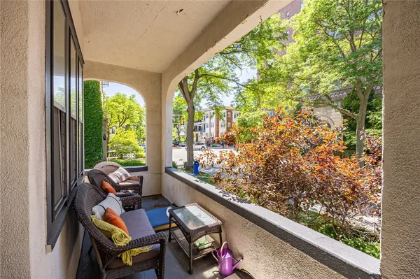 $2,600 | 260 Oxford Street, Unit UP, Rochester, NY 14607