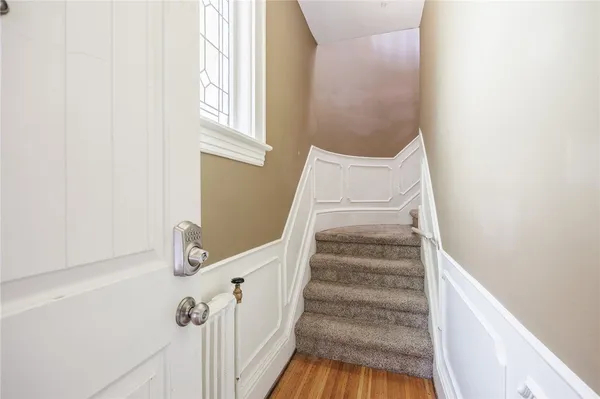 $2,600 | 260 Oxford Street, Unit UP, Rochester, NY 14607