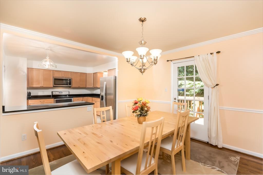 3110 Hunt Road Oakton, VA 22124 - Photo 9 of 28 Interior (General)