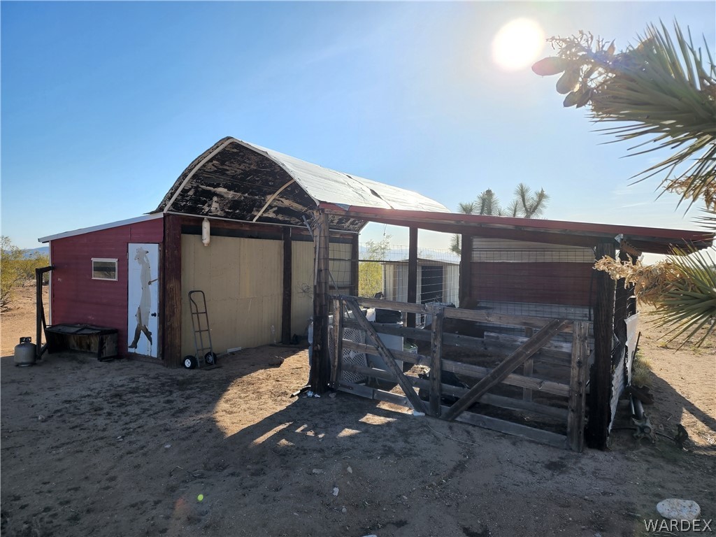 21563 South Javalina Road Yucca, AZ 86438 - Photo 15 of 37 Gallery Image 15