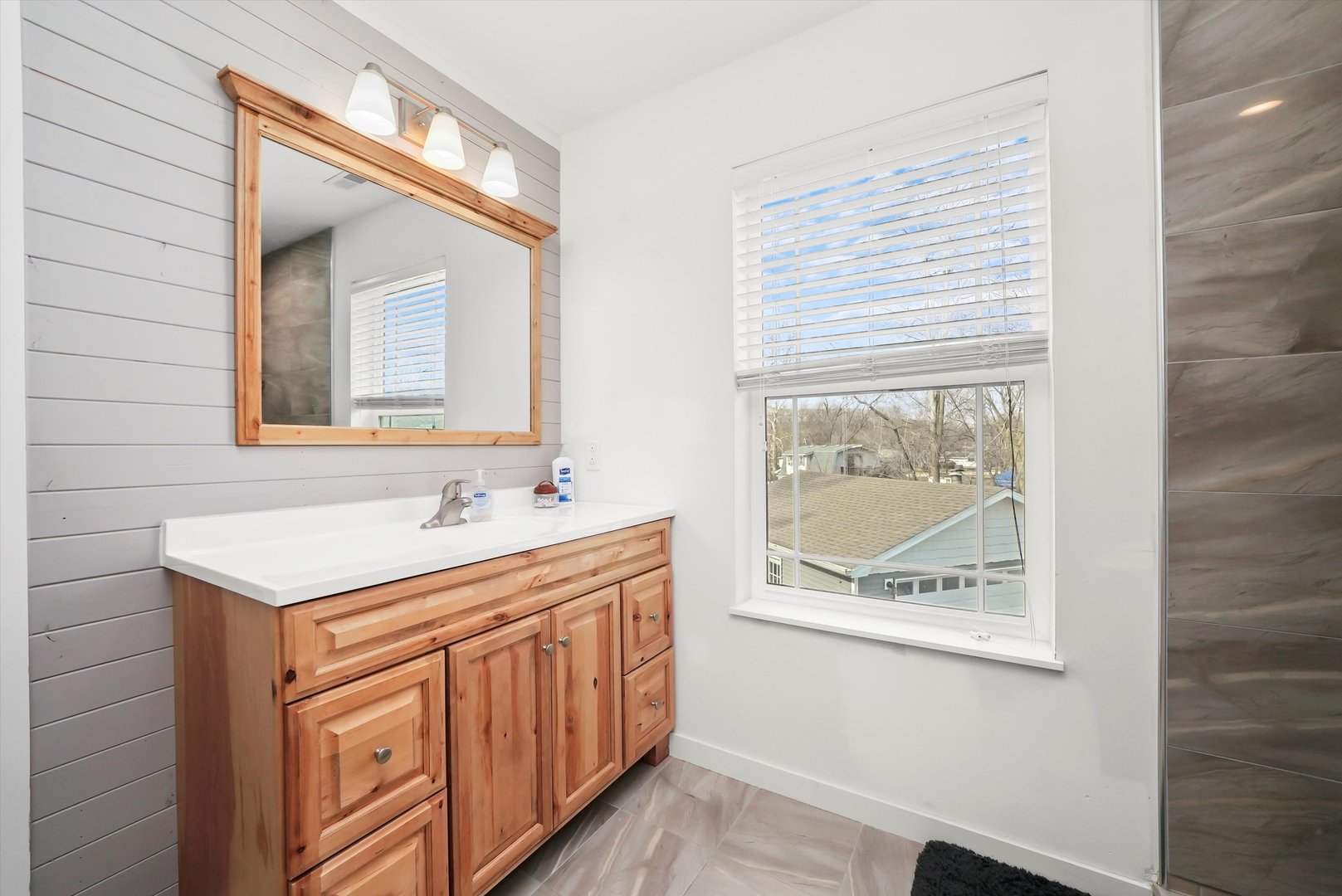 6010 Peart Road Morris, IL 60450 - Photo 21 of 38 Gallery Image 21