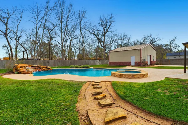$825,000 | 3602 River Bend Drive, Rosenberg, TX 77471