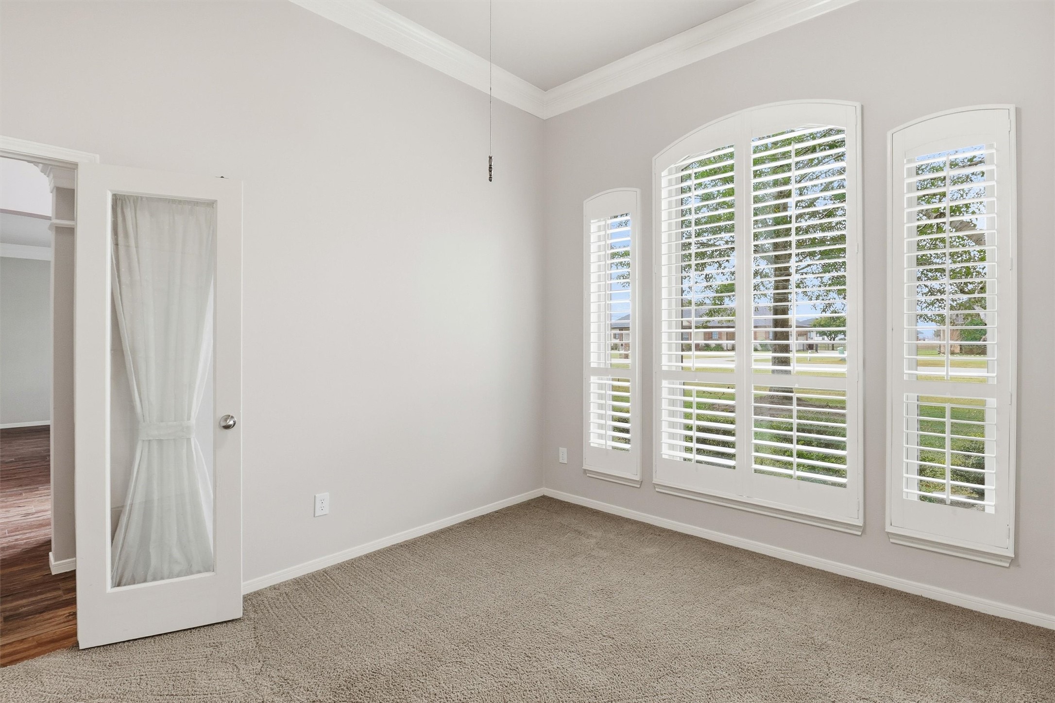 3602 River Bend Drive Rosenberg, TX 77471 - Photo 10 of 49 a view of an empty room with a window