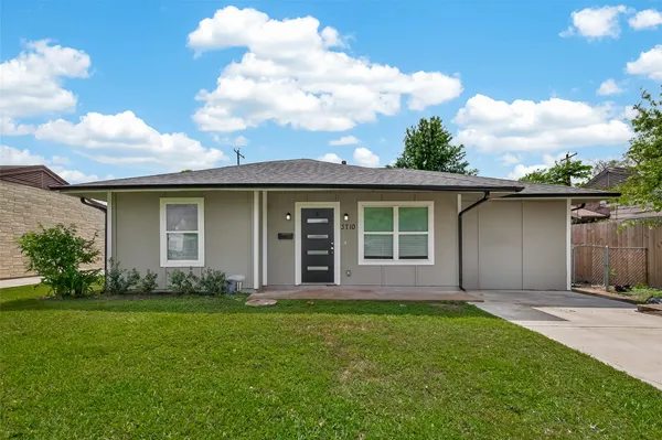 $2,200 | 3710 Daphne Street, Houston, TX 77021