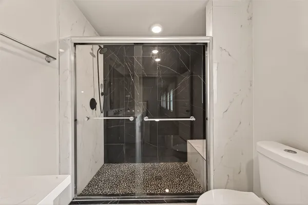 $2,200 | 3710 Daphne Street, Houston, TX 77021