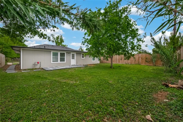 $2,200 | 3710 Daphne Street, Houston, TX 77021