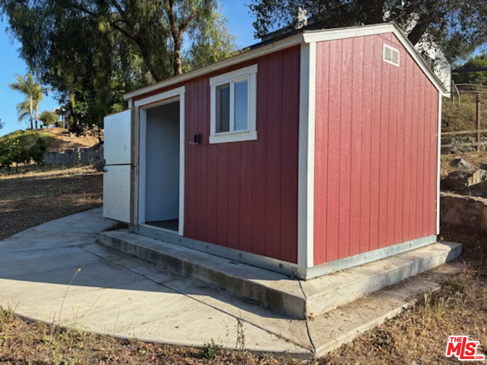 335 Morro Hills Road Fallbrook, CA 92028 - Photo 22 of 34