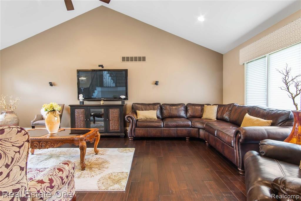 1009 Adele Court Rochester Hills, MI 48309 - Photo 20 of 41