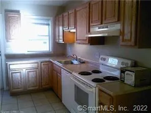 $1,750 | 22 Ohear Avenue, Enfield, CT 06082