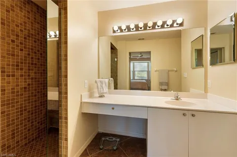 a view of a garden with a tree