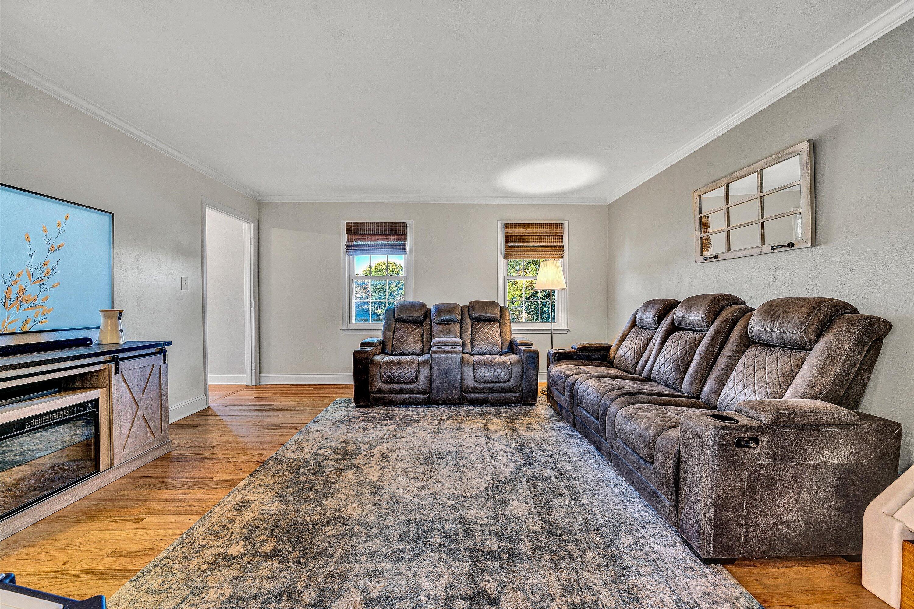 5114 Huntridge Road Roanoke, VA 24012 - Photo 16 of 40 16-VM-06556