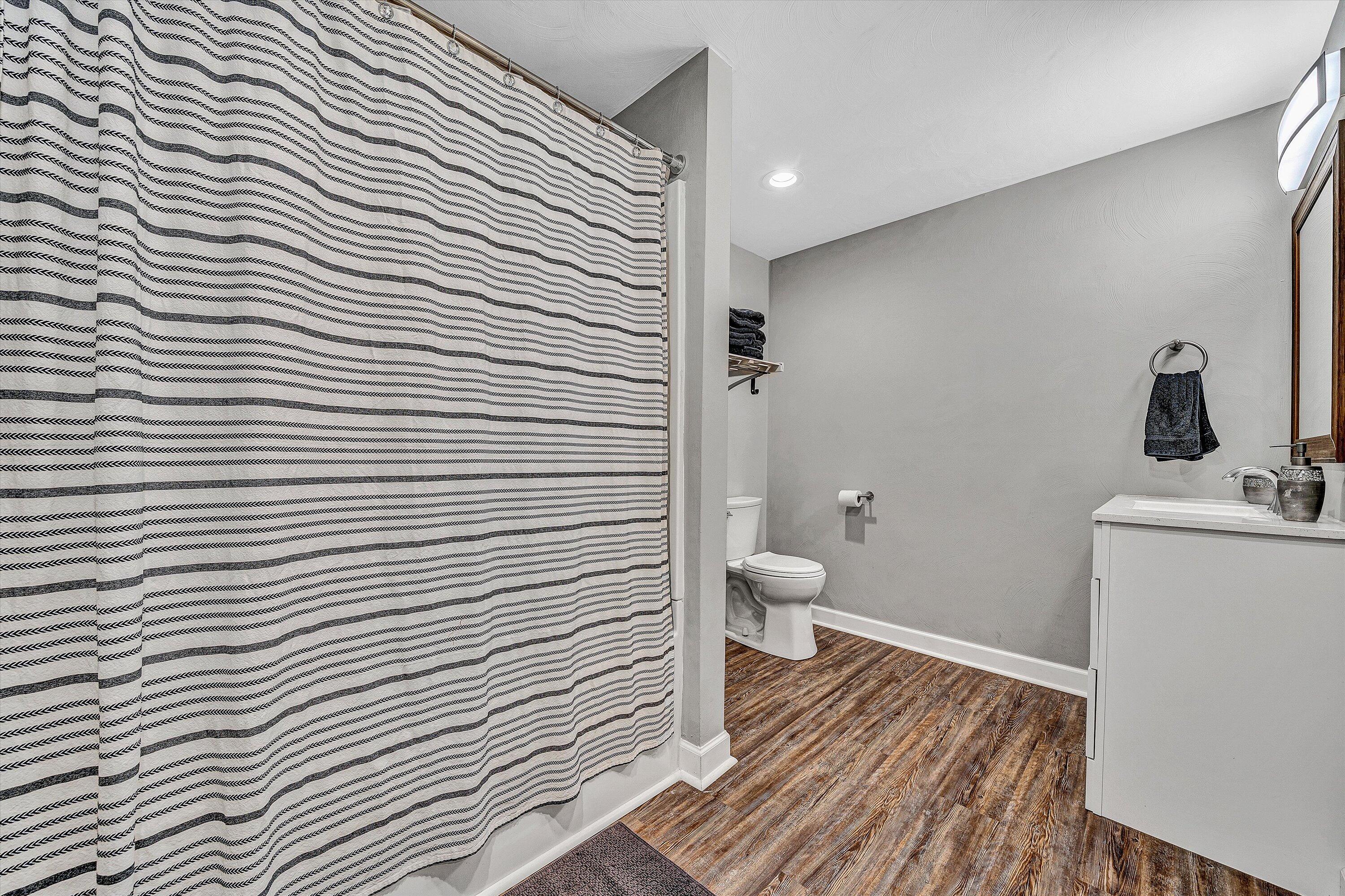 5114 Huntridge Road Roanoke, VA 24012 - Photo 31 of 40 31-VM-06631