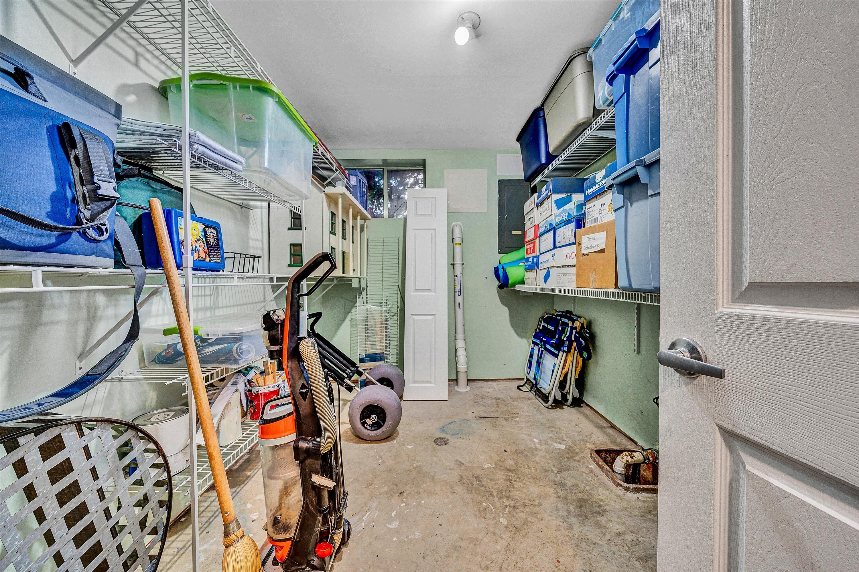 5114 Huntridge Road Roanoke, VA 24012 - Photo 33 of 40 33-VM-06646