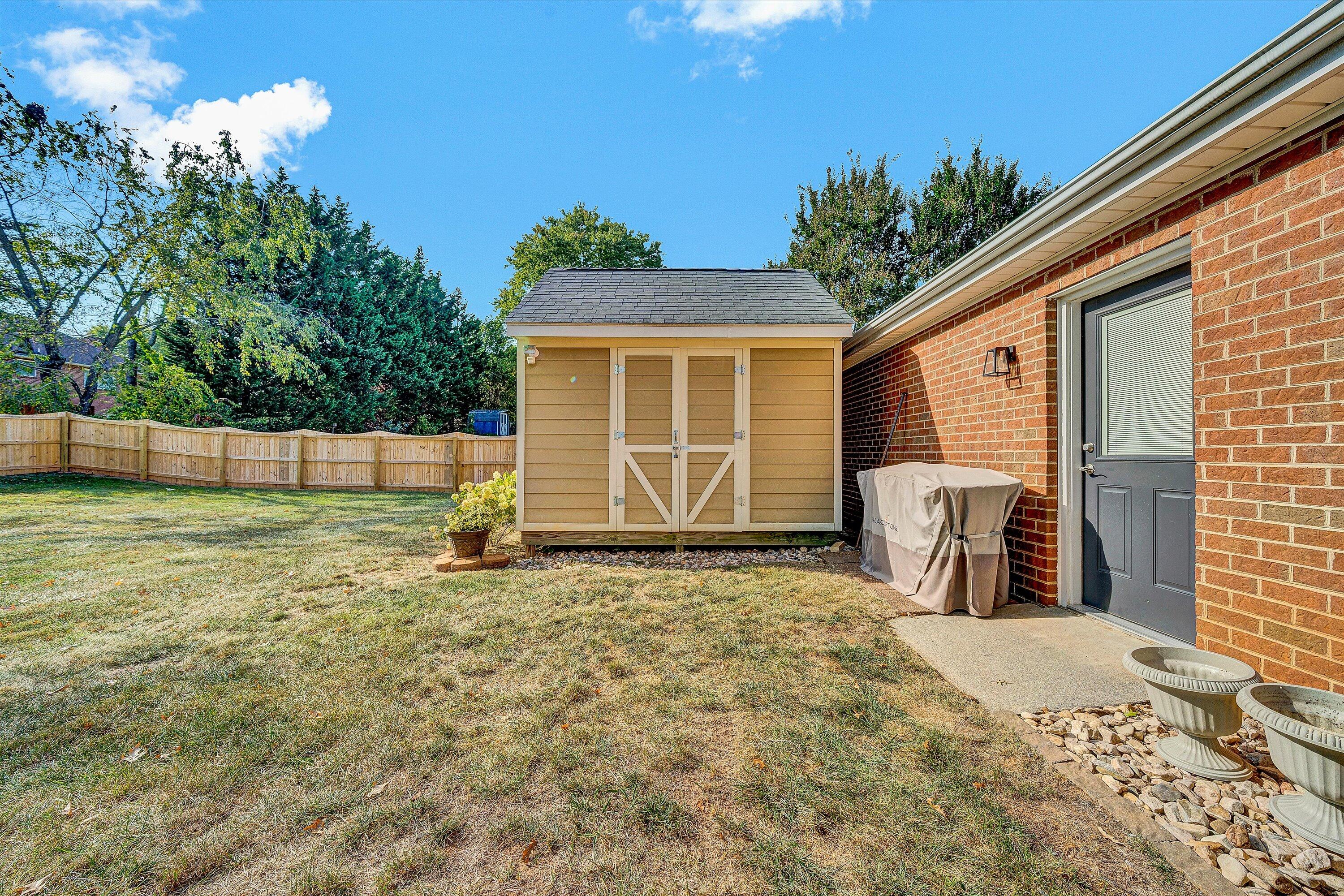 5114 Huntridge Road Roanoke, VA 24012 - Photo 34 of 40 34-VM-06661