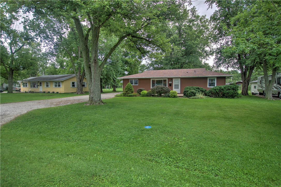 3146 Lakeland Road Decatur, IL 62521 - Photo 2 of 22