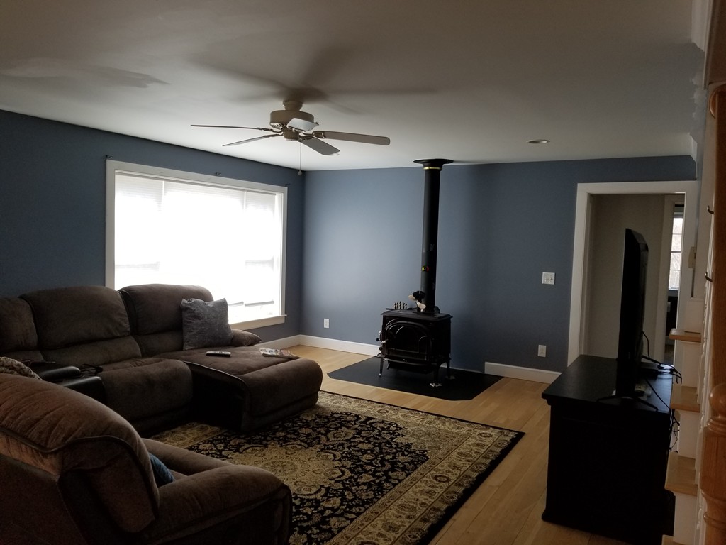 352 Jewett Hill Road Ashby, MA 01431 - Photo 7 of 24 Gallery Image 7