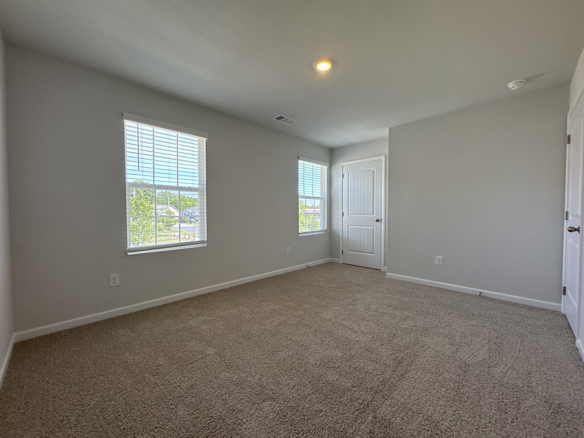 905 Highfield Way Lebanon, TN 37087 - Photo 9 of 15 an empty room with windows