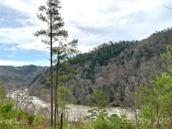 $275,000 | 3477 French Broad Parkway, Unit 1, Marshall, NC 28753