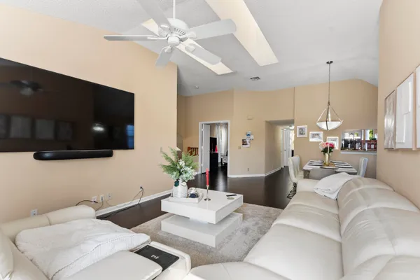 $3,500 | 5359 Buckhead Circle, Unit 2031, Boca Raton, FL 33431
