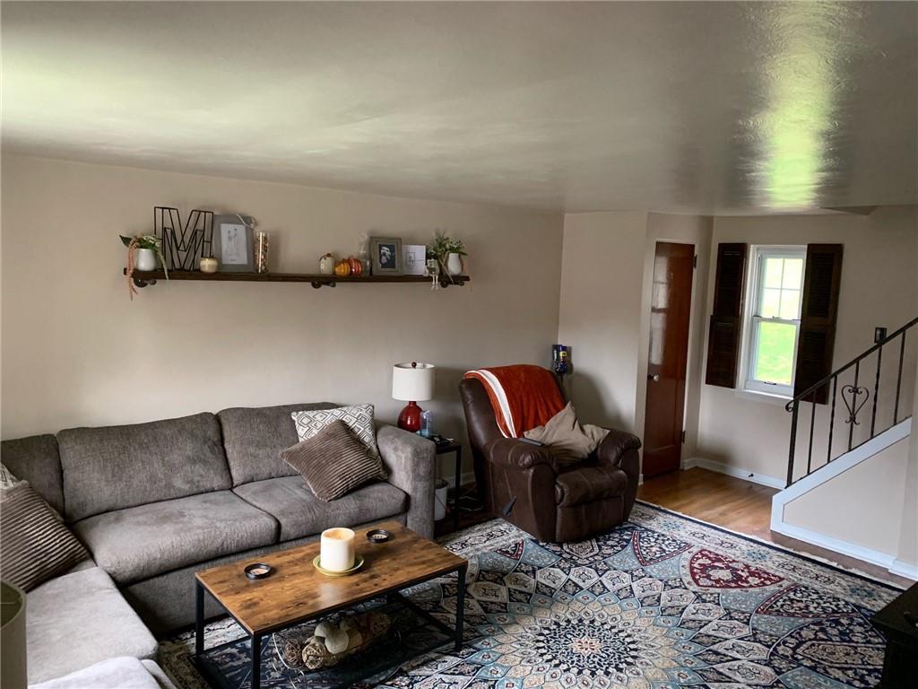 904 Roland Road Pittsburgh, PA 15221 - Photo 3 of 19 Gallery Image 3