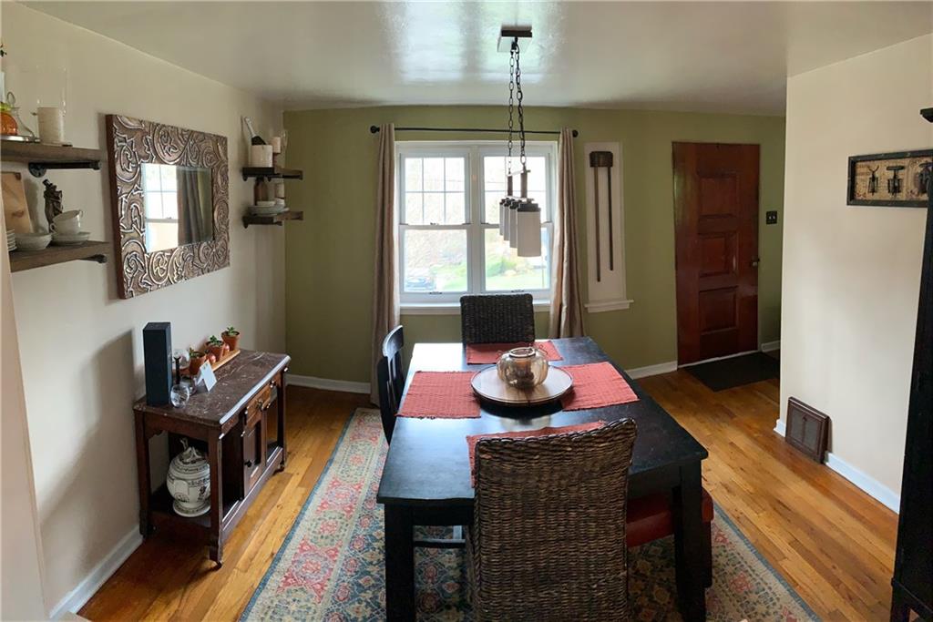 904 Roland Road Pittsburgh, PA 15221 - Photo 6 of 19 Gallery Image 6
