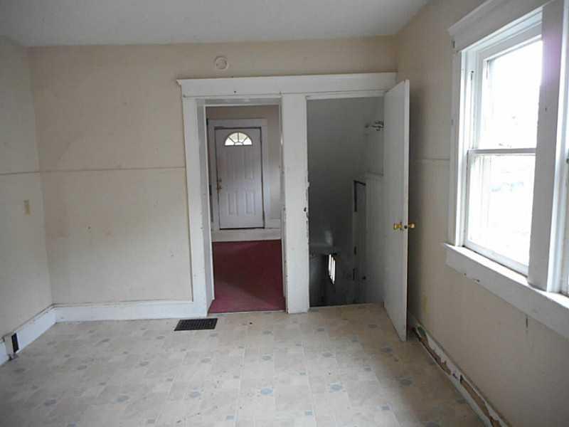 305 East Northern Avenue Springfield, OH 45503 - Photo 7 of 10