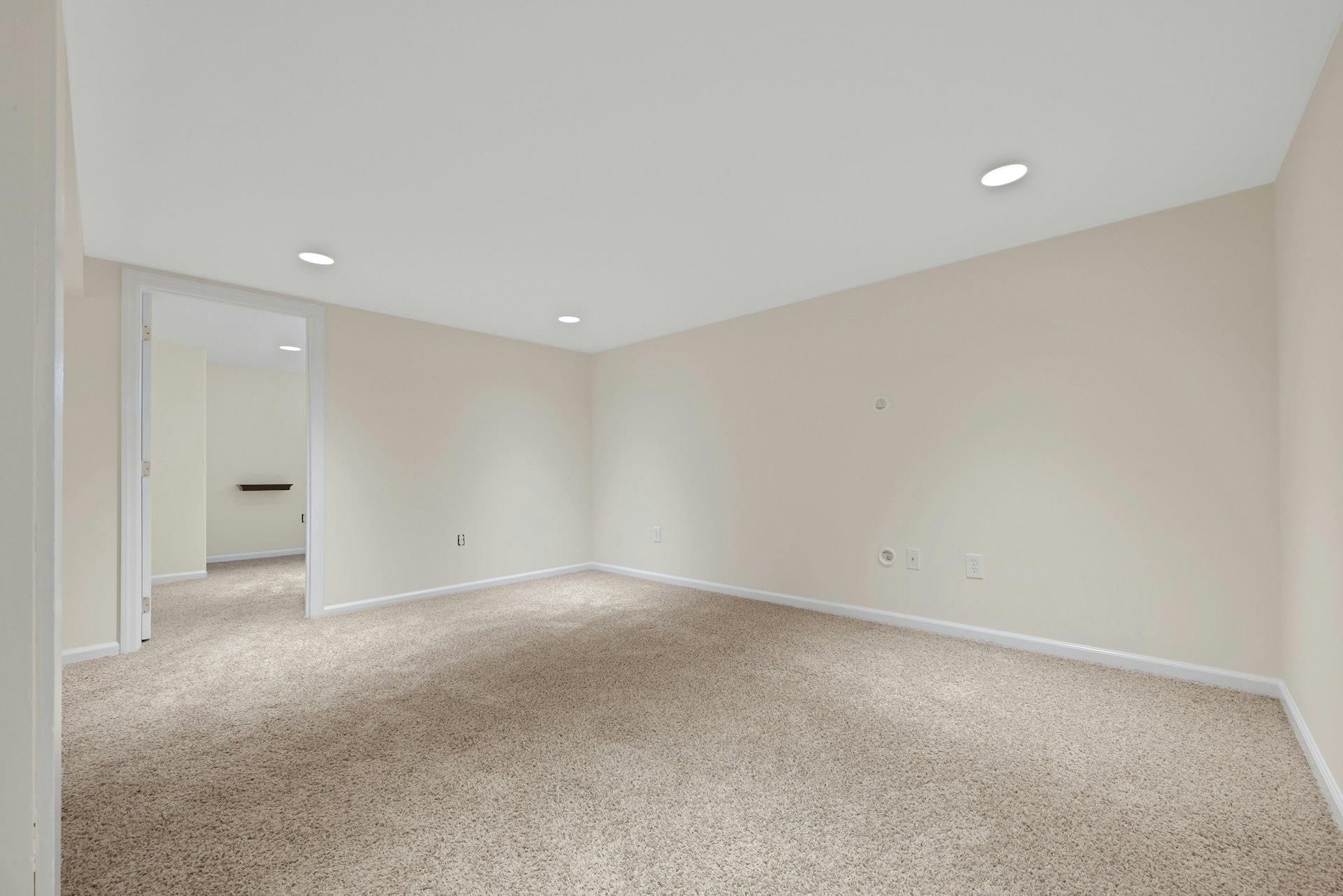 126 Huber Street Secaucus, NJ 07094 - Photo 19 of 26