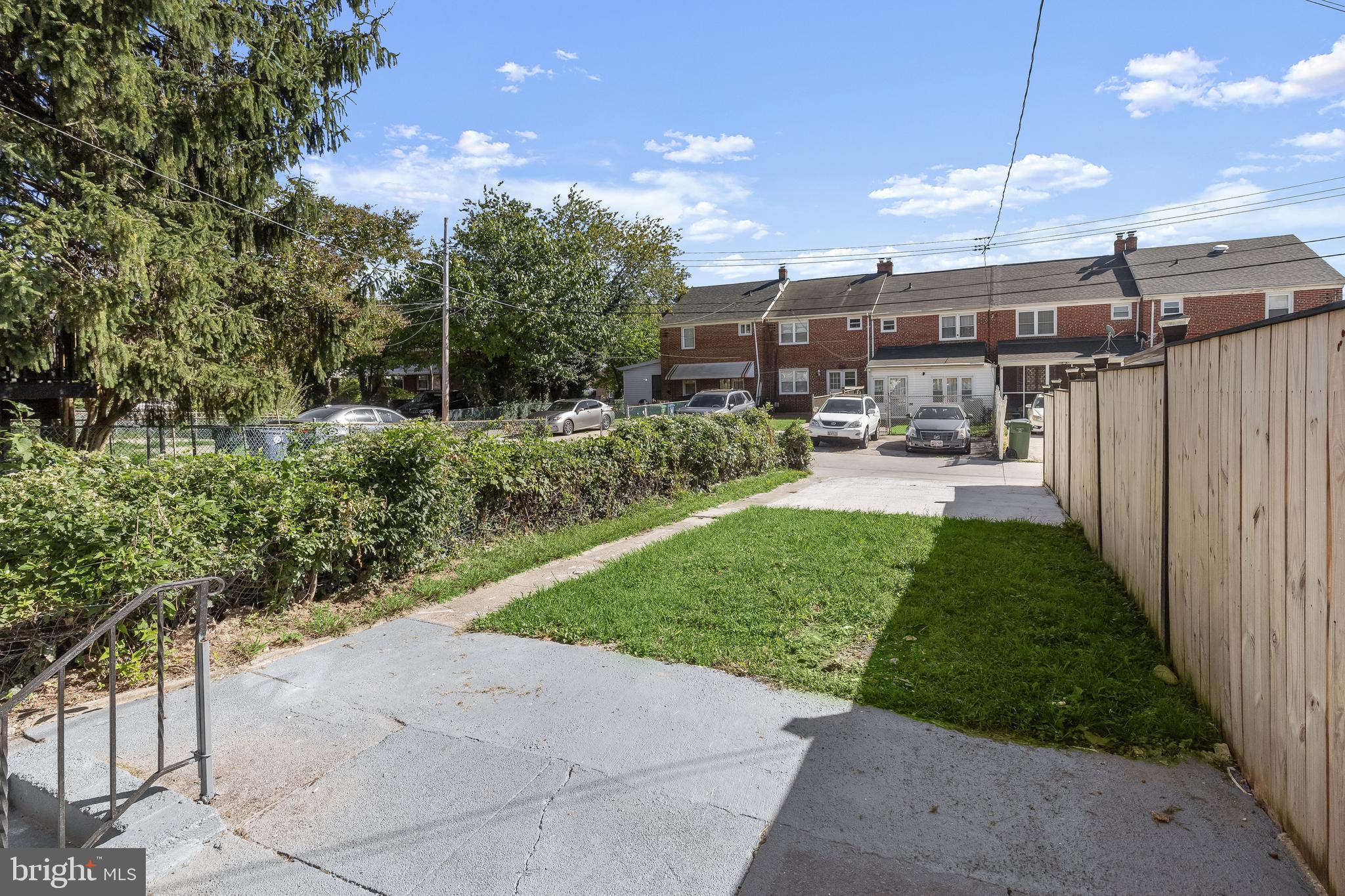 6119 Edlynne Road Baltimore, MD 21239 - Photo 32 of 37 Rear