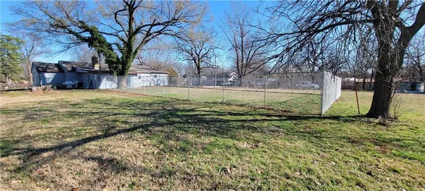 $70,000 | 1001 North Main Street, Yates Center, KS 66783