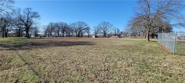 $70,000 | 1001 North Main Street, Yates Center, KS 66783