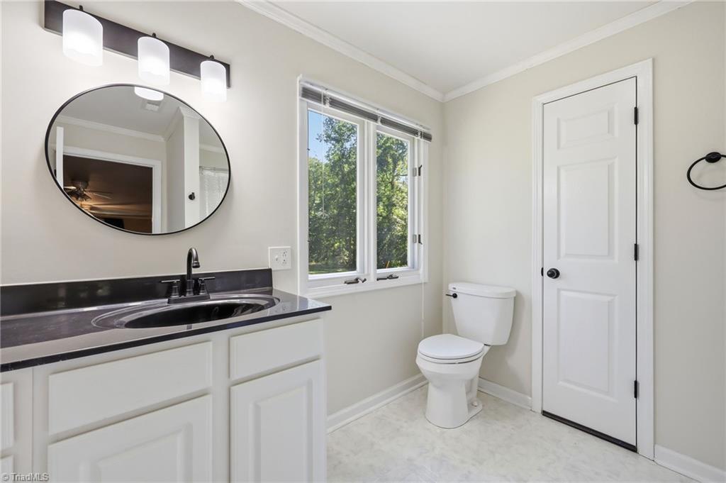 3069 Wallburg-High Point Road High Point, NC 27265 - Photo 27 of 48
