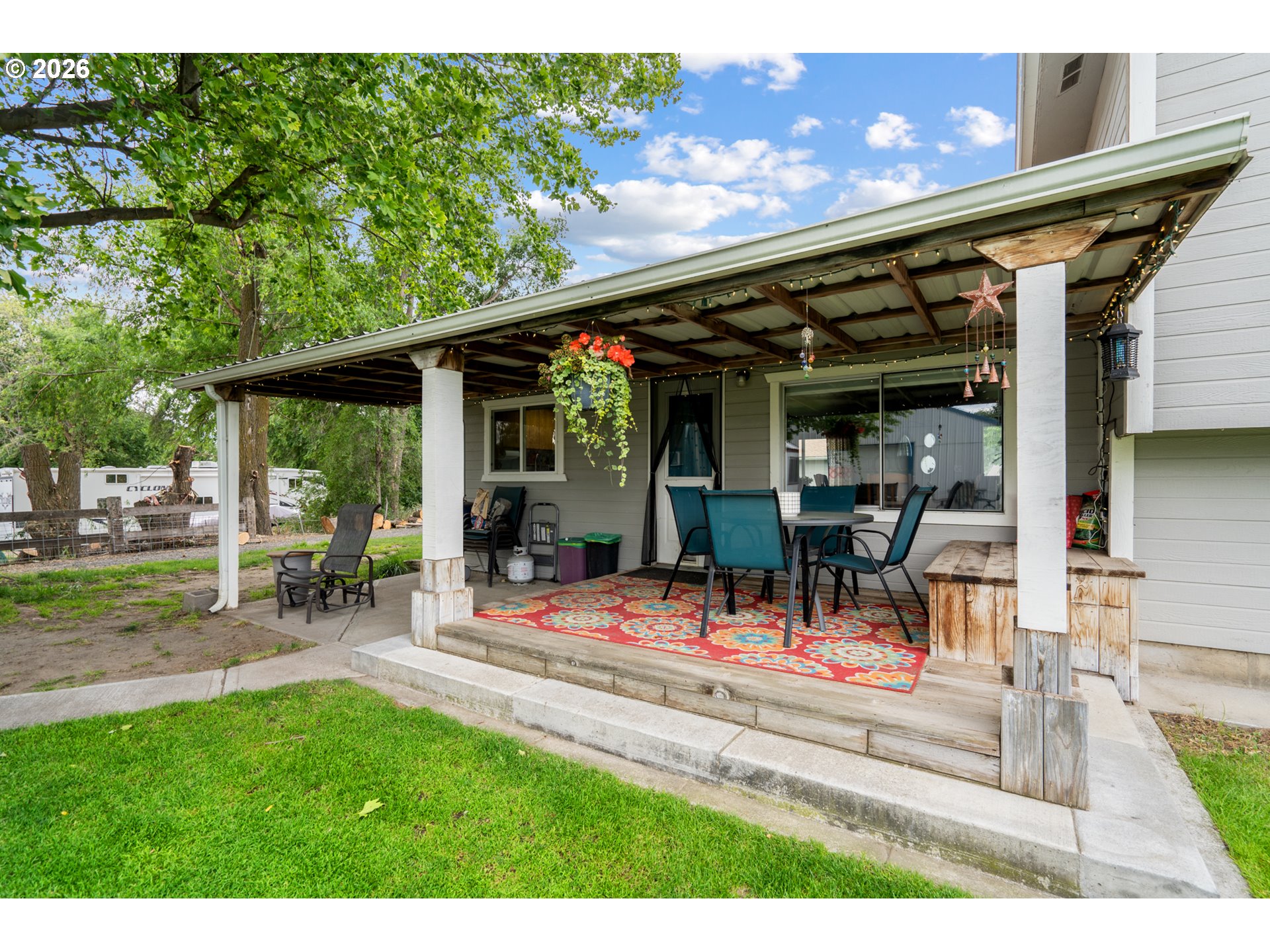 400 South Townsend Road Hermiston, OR 97838 - Photo 4 of 41 Patio