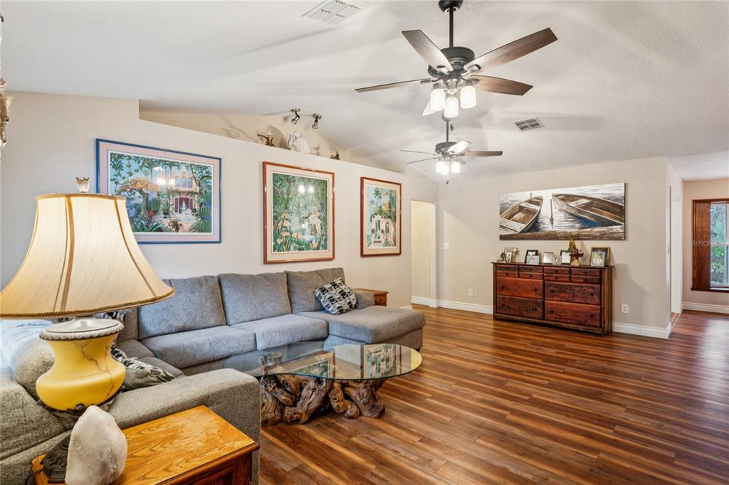 11185 Cleever Street Weeki Wachee, FL 34614 - Photo 13 of 57